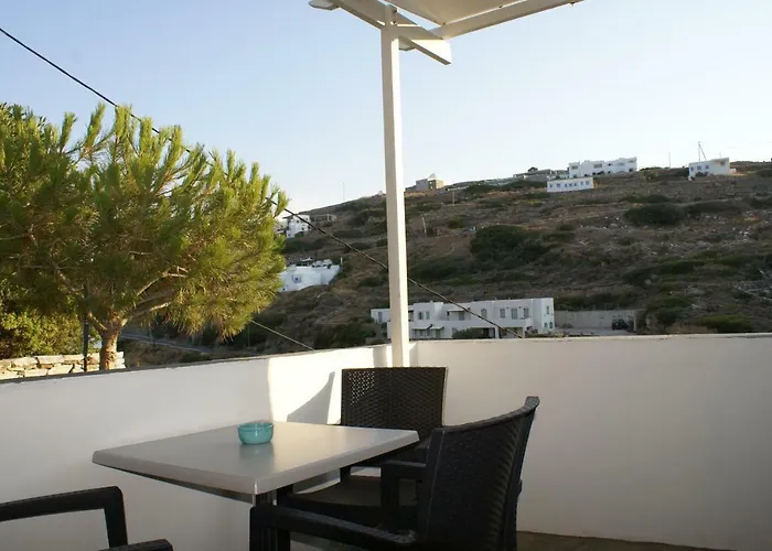 Petra & Fos Studios And Rooms