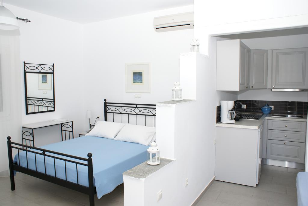 Apartment Petra & Fos Studios