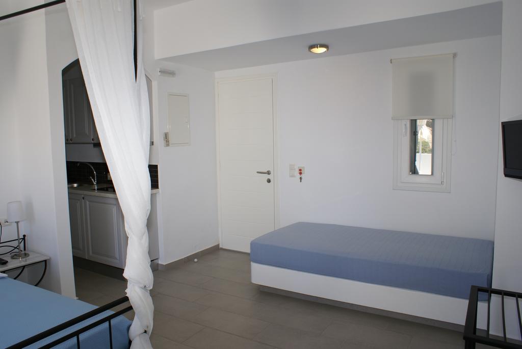 Petra & Fos Studios Apartment *